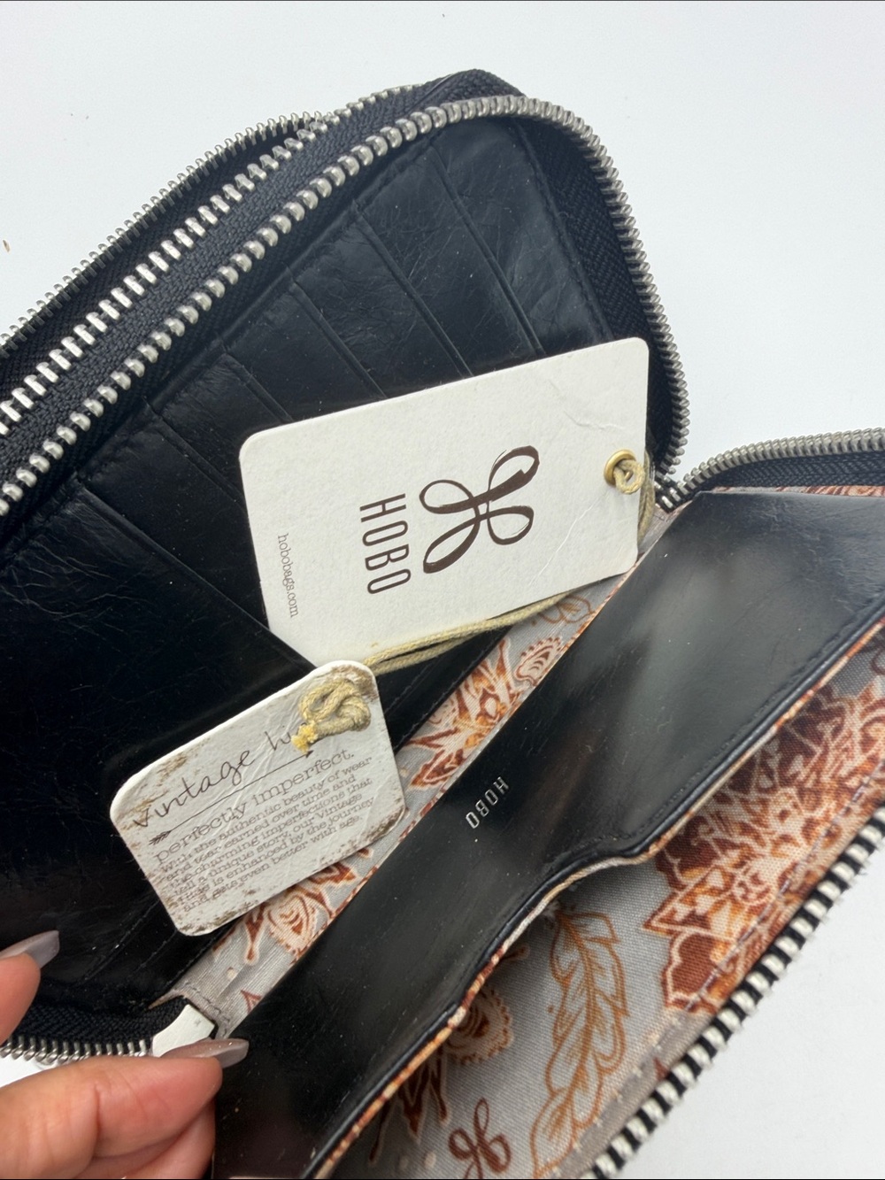 Hobo Black Leather Zip-Around Card Wallet - Picture 7 of 7